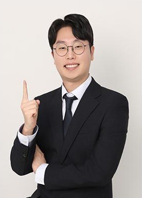 고민우